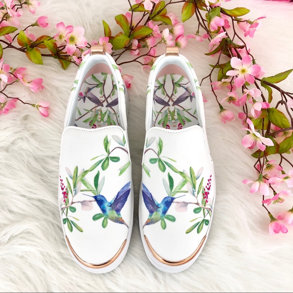 NIB TED BAKER Hummingbird Slip-on Sneakers